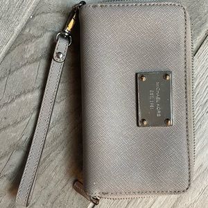 Micheal Kors Wallet
